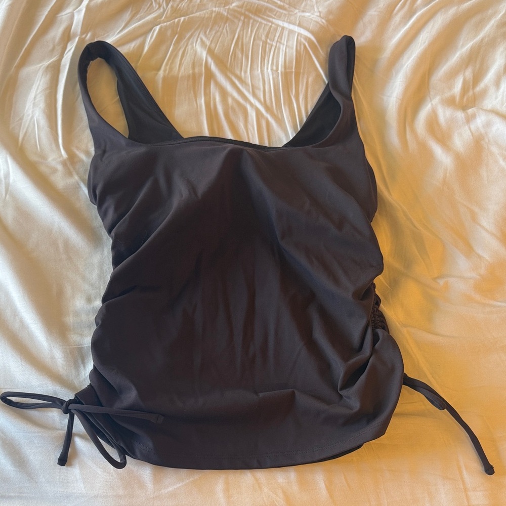 Women’s dark brown / cocoa Side-Tie athleisure Top w built in bra